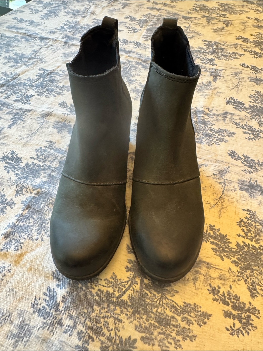 Sorel Black Chelsea-Style Ankle Boots